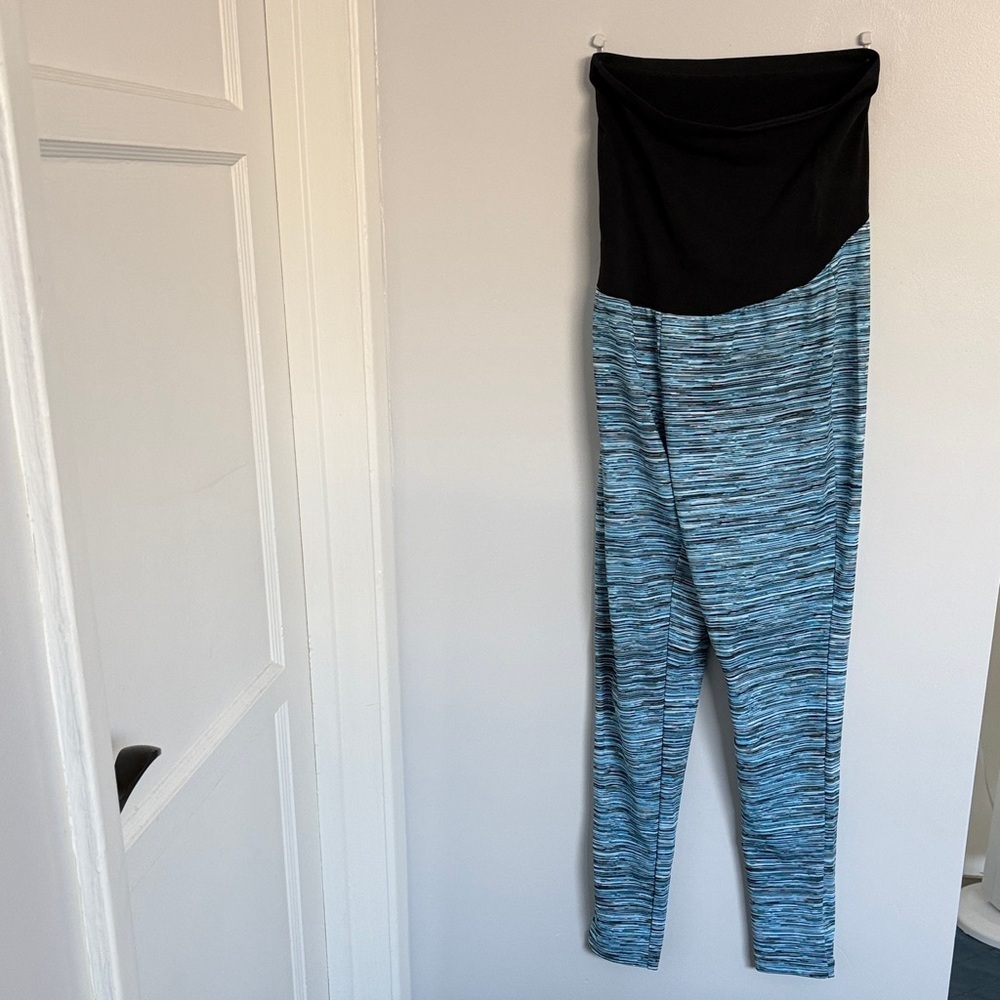 Motherhood Maternity Leggings size S